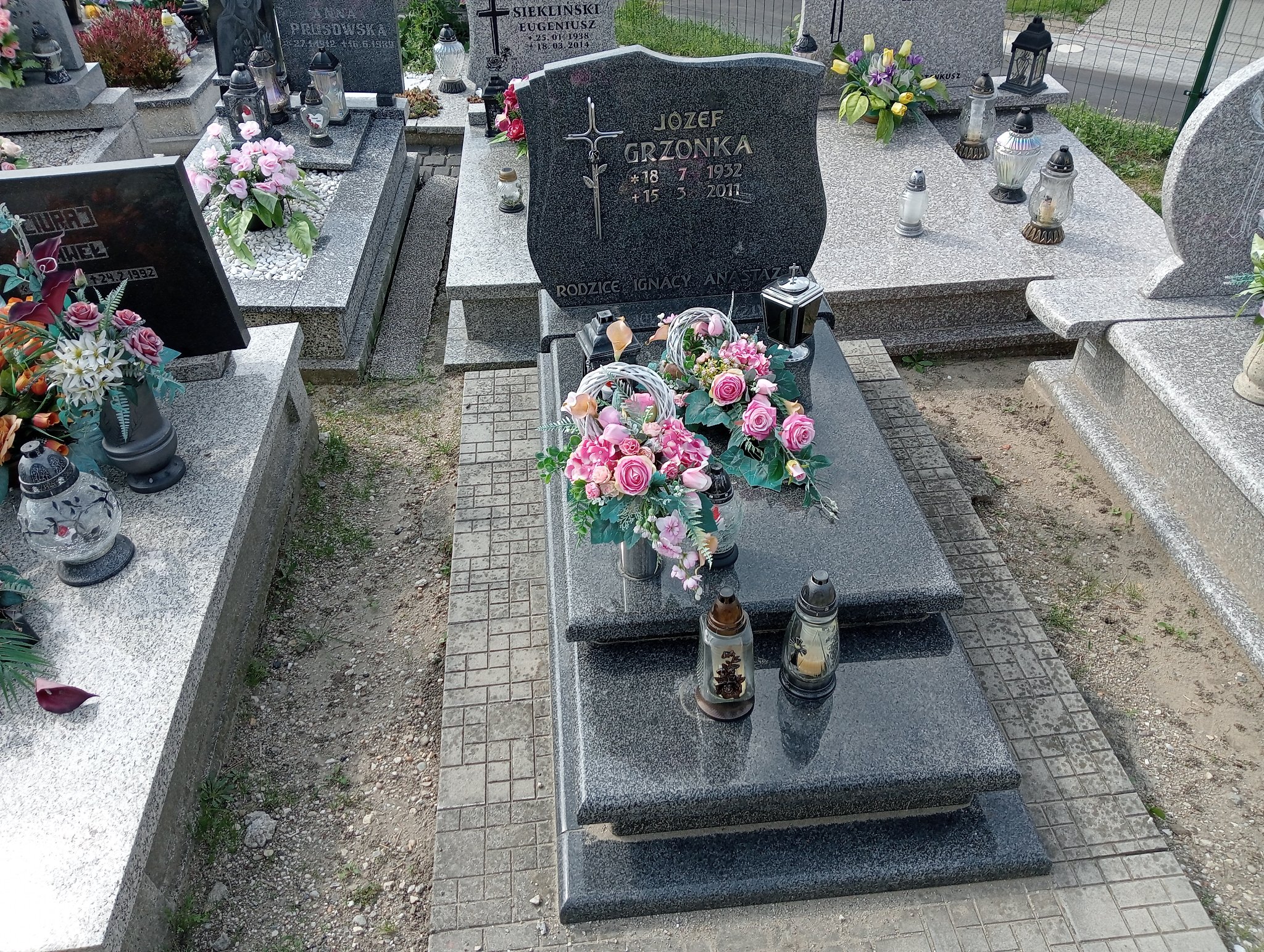 Grób Edeltraut Grzonka